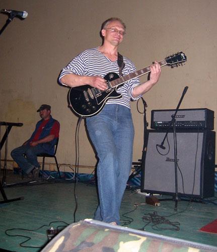 Гитарист группы ЧеРДаК Сергей Захаров * День рождения группы ЧеРДаК и клуба ИНДИЯ * 9 Июля 2005 года