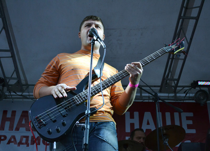 Группа ЧеРДаК выступает на Рок Марафоне 2 (24 августа 2012 года). Дима Гура.