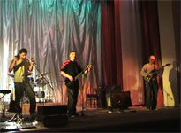 Фотография выступления группы ЧеРДаК в МУК "Центре (клубе) культуры и досуга" (ДК Металлург) * 17 Февраля 2007 года