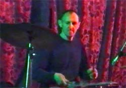 Тульская группа ЧеРДаК * открытие клуба ИНДИЯ * 9 июля 2004 года * Владимир Капустин (барабаны)