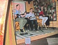 ЧеРДаК. Фото с благотворительного концерта в поддержку Александра Чернецкого в «Воротах Солнца» * 13 апреля 2011 года