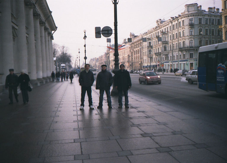 Группа ЧеРДаК в Санкт-Петербурге вовремя поездки в Клуб-музей Котельная КАМЧАТКА 24-25 Февраля 2007 года. Невский.